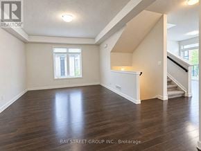 London South (South W) townhouse for rent - A spacious room with wooden floors and a window.