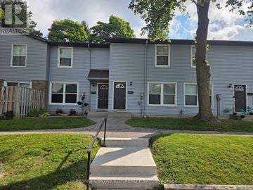 London North (North P) townhouse for rent - 100 - 70 FIDDLERS GREEN ROAD 100