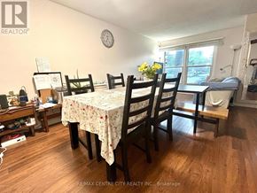 London North (North P) townhouse for rent - 100 - 70 FIDDLERS GREEN ROAD 100