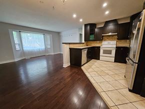 Surrey apartment for rent - 15118 91A STREET
