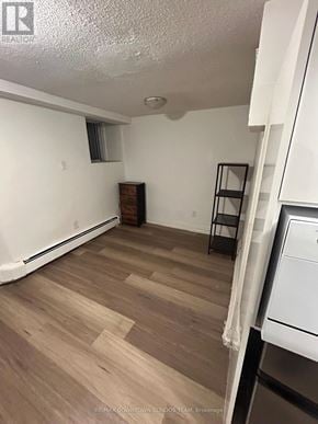 Toronto (South Parkdale) fourplex for rent - 102 - 5 THORNBURN AVENUE 102