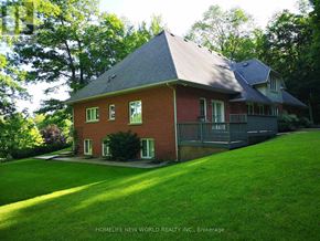 Richmond Hill apartment for rent - 36 COUNTRY HEIGHTS DRIVE