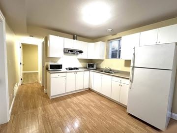 Surrey apartment for rent - 16121 111A AVENUE