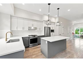 Surrey townhouse for rent - 17557 100 AVENUE