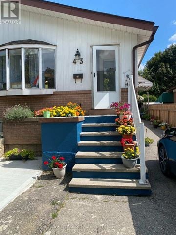 Brampton (Brampton South) apartment for rent - MAIN - 43 CORBY CRESCENT Main