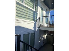 Surrey apartment for rent - Basement Suite 16700 20A AVENUE