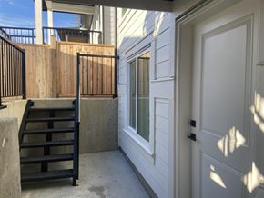 Surrey apartment for rent - Basement Suite 16700 20A AVENUE