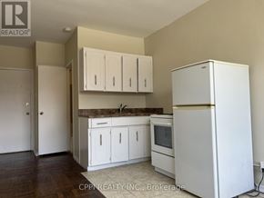 Toronto (Stonegate-Queensway) condo for rent - 210 - 6 HILL HEIGHTS ROAD 210