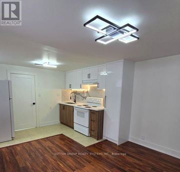Toronto (New Toronto) apartment for rent - 1 - 2886 LAKE SHORE BOULEVARD W 1