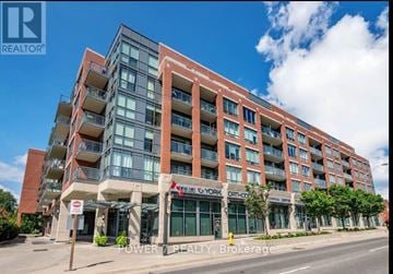 Vaughan (Crestwood-Springfarm-Yorkhill) condo for rent - PH14 - 7608 YONGE STREET PH14