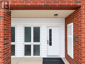 Richmond Hill (Mill Pond) condo for rent - 102 - 1 CENTER STREET W 102