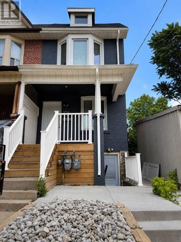 Toronto (Dovercourt-Wallace Emerson-Junction) townhouse for rent - 2ND FLOOR - 170 YARMOUTH ROAD 2nd Floor