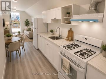 Ottawa triplex for rent - A - 395 GLADSTONE AVENUE A