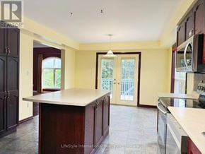 Guelph (Pineridge/Westminster Woods) apartment for rent - A kitchen with a large island in the middle.