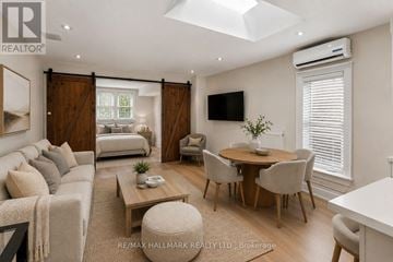 Toronto (The Beaches) duplex for rent - UPPER - 229 KINGSTON ROAD Upper