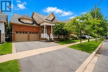 Barrie (Innis-Shore) apartment for rent - 29 COUNSELLOR TERRACE