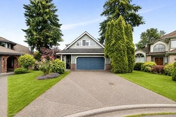 Surrey apartment for rent - Upper 16375 MIDDLEGLEN PLACE Upper