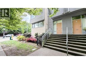 Vancouver townhouse for rent - 390 E 11TH AVE