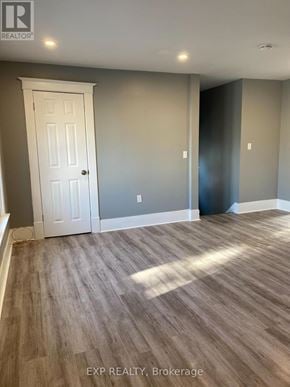 St. Catharines (Downtown) multi-family for rent - UPPER LEVEL - 104 LOWELL AVENUE