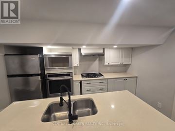 Oakville (Wm Westmount) townhouse for rent - LOWER - 2483 OLD BROMPTON WAY Lower