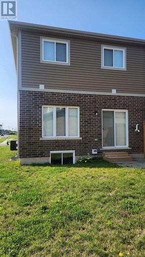 Welland (West Welland) townhouse for rent - 4 SYCAMORE STREET