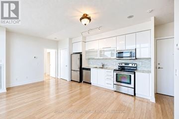 Toronto (Niagara) condo for rent - 903 - 90 STADIUM ROAD 903