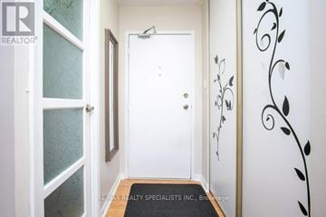 Burlington (Roseland) condo for rent - 601 - 700 DYNES ROAD 601