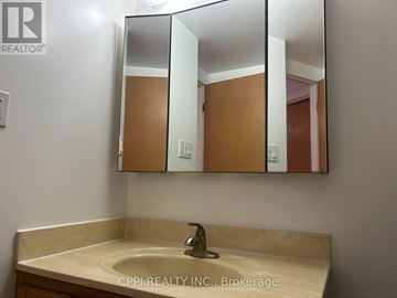 Toronto (L'amoreaux) apartment for rent - MAIN - 10 PETTIBONE SQUARE Main