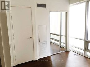 Toronto (Bay Street Corridor) condo for rent - 904 - 15 GRENVILLE STREET 904