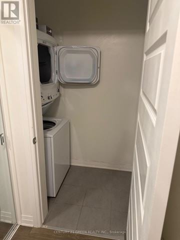 Milton (Fo Ford) condo for rent - A small kitchen with a dishwasher and microwave.