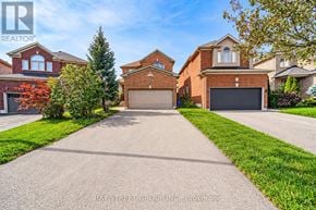 Richmond Hill (Westbrook) apartment for rent - 23 EAGLE PEAK DRIVE