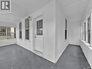 Windsor apartment for rent - 1022 HICKORY ROAD