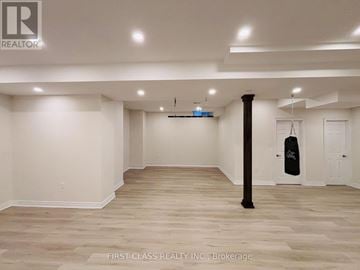 Richmond Hill (Westbrook) apartment for rent - 26 LEARY CRESCENT