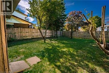 Kitchener apartment for rent - 5 NATHANIEL Crescent