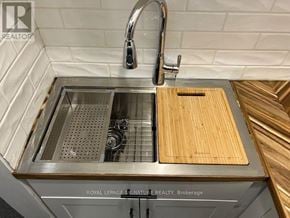 Toronto (Cabbagetown-South St. James Town) townhouse for rent - LOWER - 208 CARLTON STREET Lower