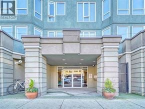 Vancouver apartment for rent - A building with a bicycle parked in front of it.
