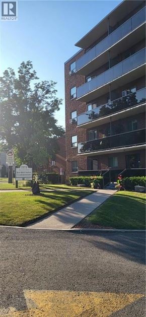 Hamilton condo for rent - 2373 KING Street Unit# 26 26