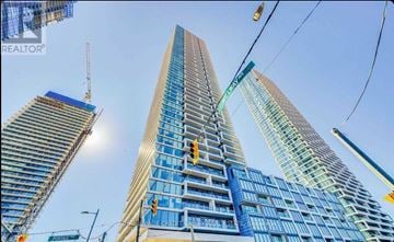 Vaughan (Vaughan Corporate Centre) condo for rent - 3701 - 950 PORTAGE PARKWAY 3701