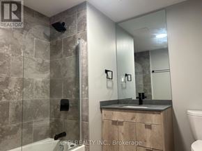 Oshawa (O'neill) condo for rent - 301 - 70 KING STREET E 301