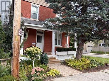 Ottawa triplex for rent - C - 149 CONCORD STREET C
