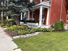 Ottawa triplex for rent - C - 149 CONCORD STREET S C