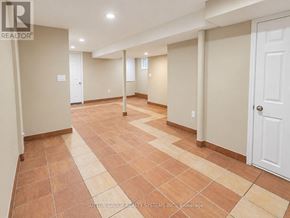 Toronto (Weston-Pellam Park) duplex for rent - 158 BLACKTHORN AVENUE