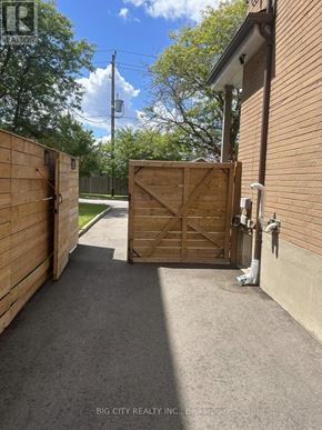 Toronto (Brookhaven-Amesbury) apartment for rent - LOWER - 107 BROOKHAVEN DRIVE Lower