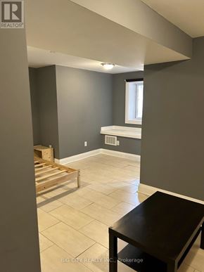 Toronto (Brookhaven-Amesbury) apartment for rent - LOWER - 107 BROOKHAVEN DRIVE Lower