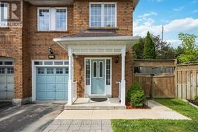 Whitby (Downtown Whitby) townhouse for rent - 137 STOKELY CRESCENT