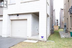 Oakville (Go Glenorchy) townhouse for rent - 206 HUGUENOT ROAD
