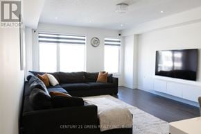Oakville (Go Glenorchy) townhouse for rent - 206 HUGUENOT ROAD