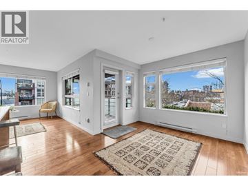 North Vancouver apartment for rent - 305 1677 LLOYD AVENUE 305