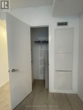 Toronto (Waterfront Communities) condo for rent - 2725 - 400 KING STREET W 2725
