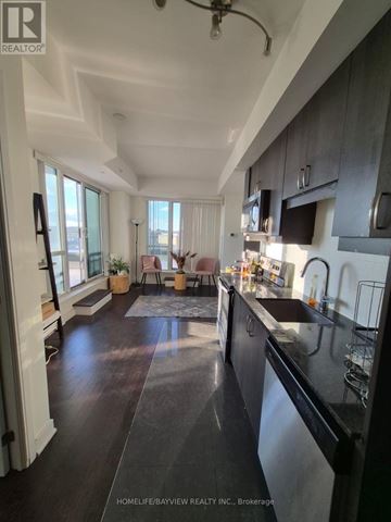 Richmond Hill (Langstaff) condo for rent - 705 - 9191 YONGE STREET 705